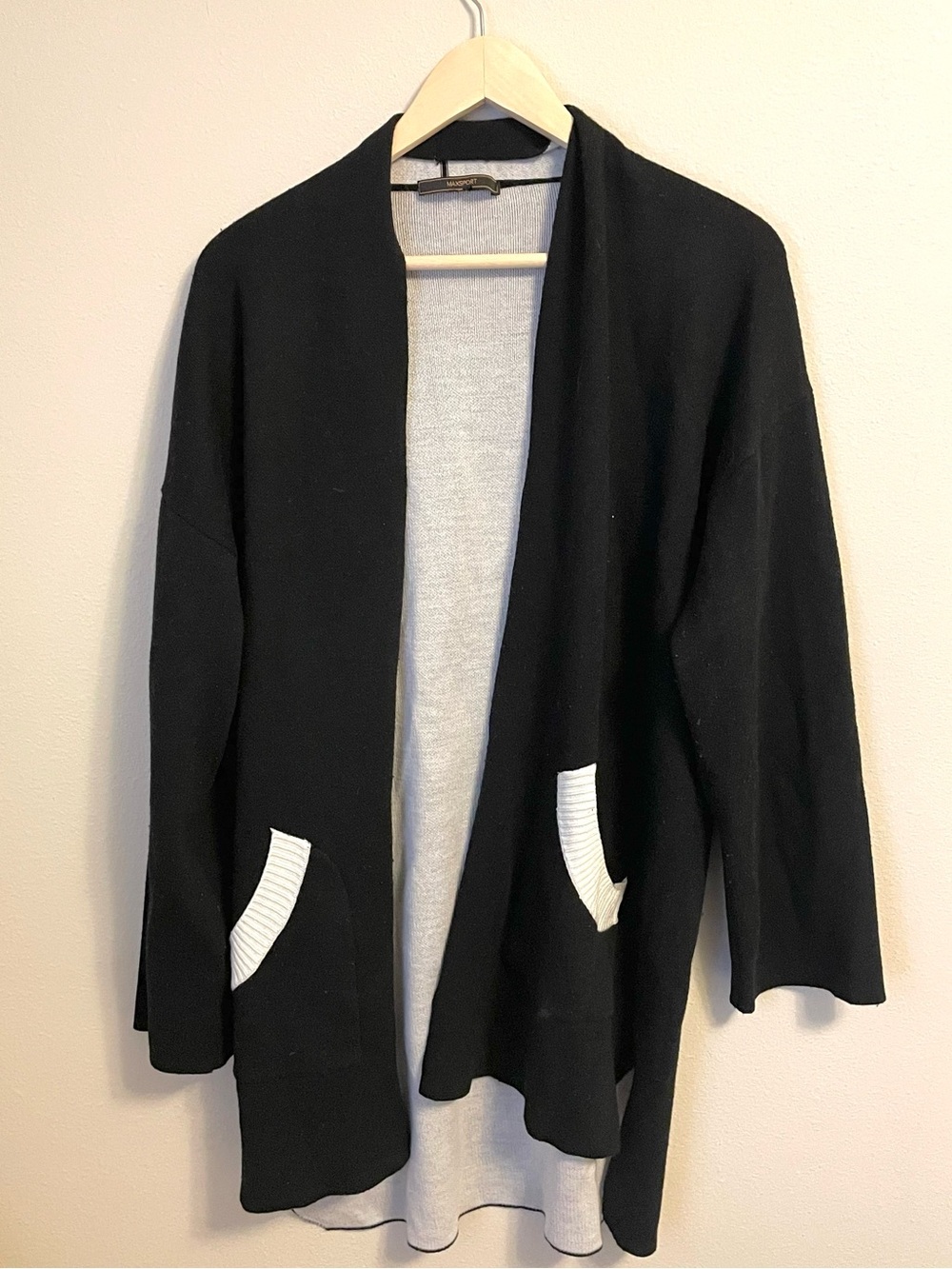 Maxsport - Black Open-Front Women's Cardigan with White Pocket Trim - Size XL